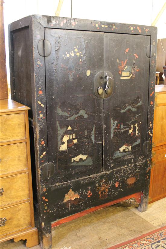 Chinese lacquer decorative cabinet(-)